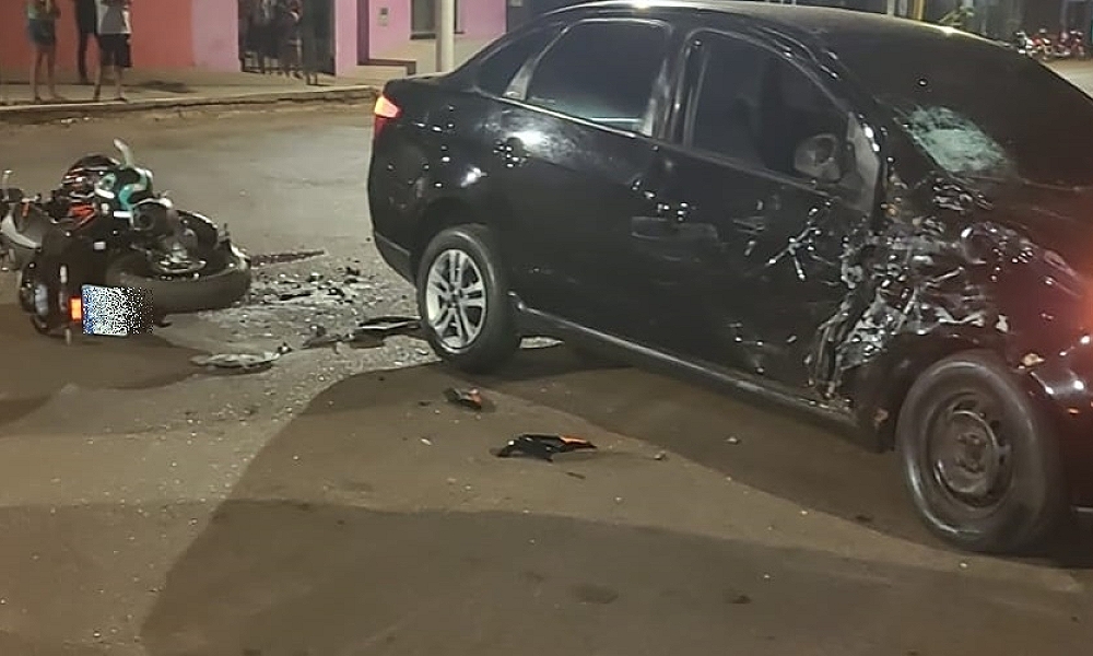 Jovens de 20 anos morrem em grave colisão entre carro e moto em Rondonópolis