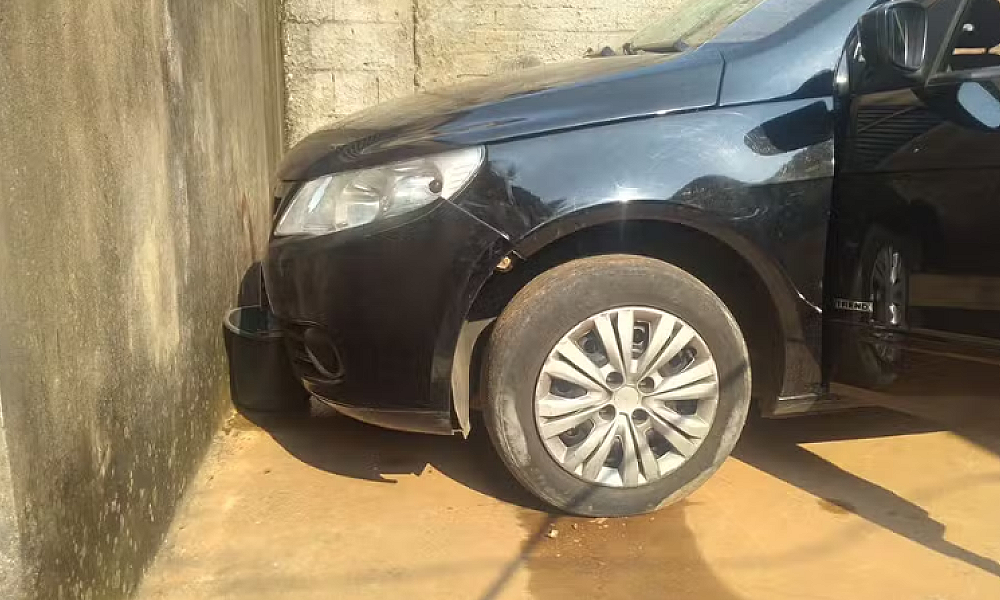 Menina de 7 anos morre após ser atropelada pela mãe na garagem de casa em Rondonópolis