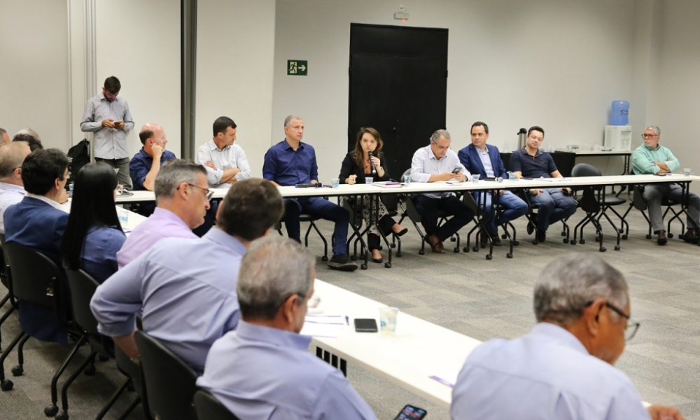 Frente da Agropecuária recebe secretária de Meio Ambiente