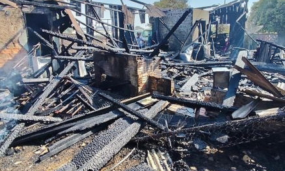 Criança de um ano e quatro meses morre em incêndio em Paranaíta