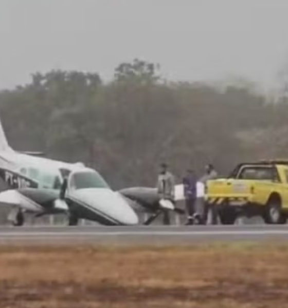 Avião pousa de bico e interdita pista de aeroporto em MT