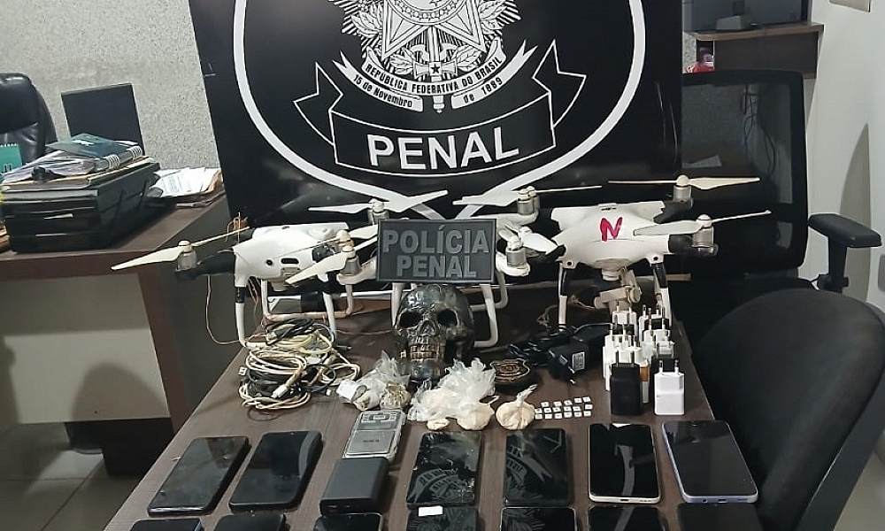 Em Rondonópolis: Drone que transportava celulares para a “Mata Grande” é descoberto e apreendido