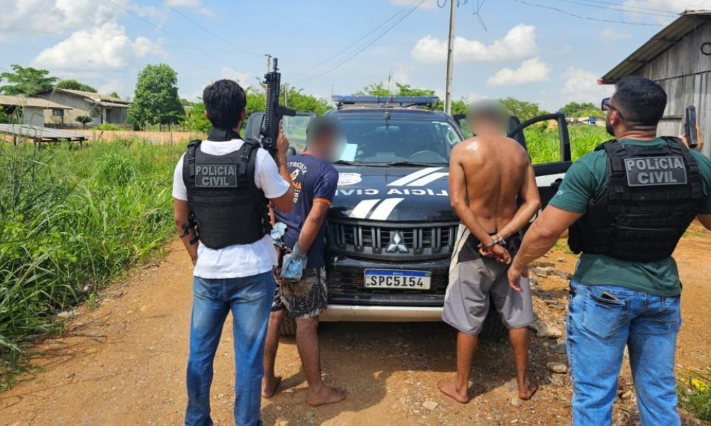 Polícia Civil prende homem por ameaçar ex-companheira de morte e amigo por porte ilegal de arma