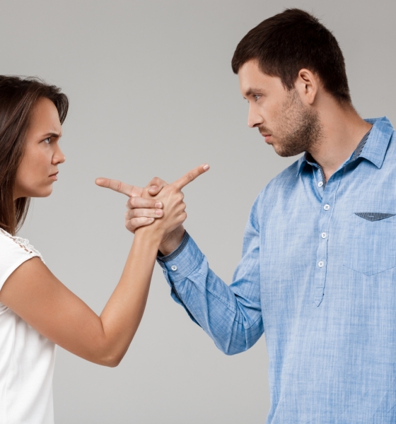 Ciúmes, álcool e facas: briga de casal vira caso de polícia em Pontes e Lacerda