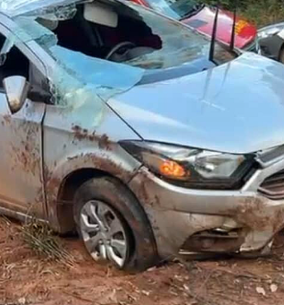 Motorista perde o controle e capota carro ao desviar de animal na MT-222