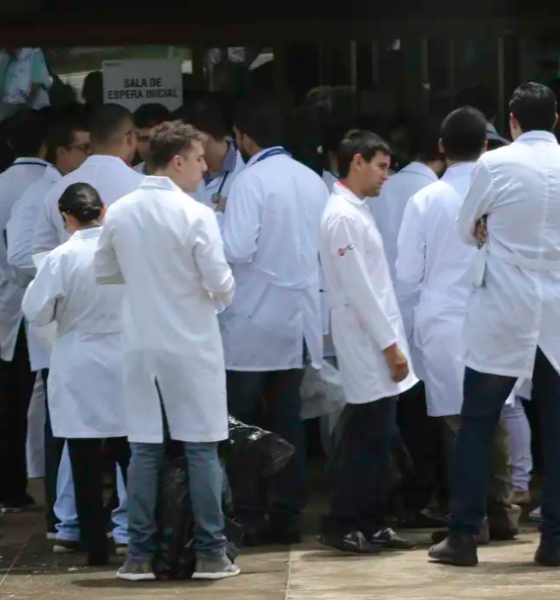 Prazo para envio do diploma médico no Revalida 2025/2 começa nesta segunda-feira