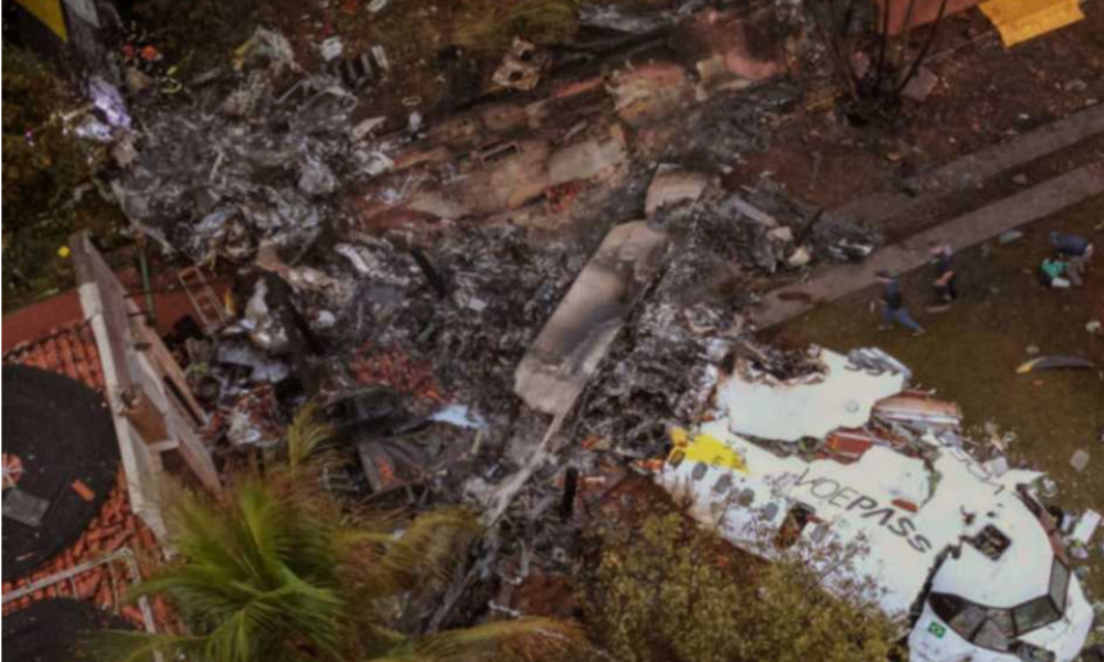 “Fundiram-se corpos e ferragens do avião”, afirma tenente