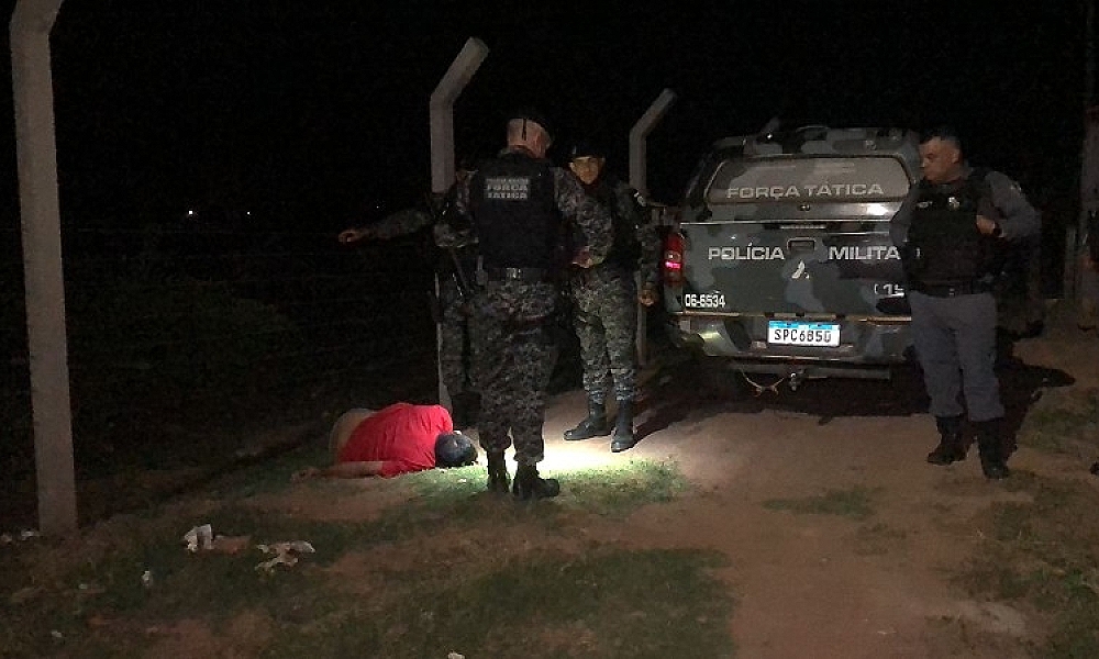 Tentativa de feminicídio: homem esfaqueia companheira e enteada grávida 