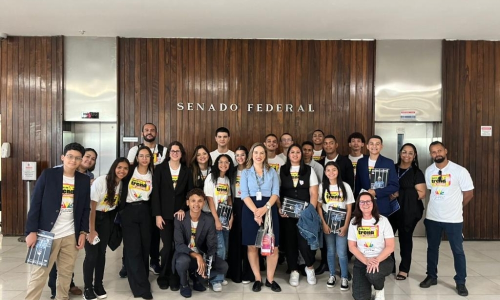 Estudantes da rede estadual visitam Senado Federal e Câmara dos Deputados nesta terça-feira (4)