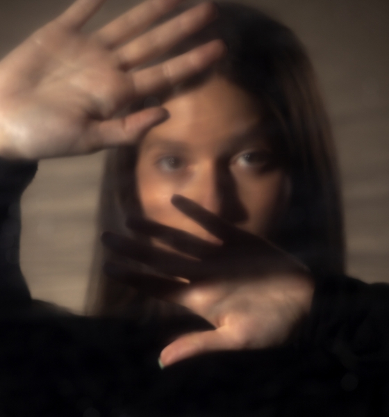 Mulher reage a espancamento e esfaqueia marido em Poxoréu