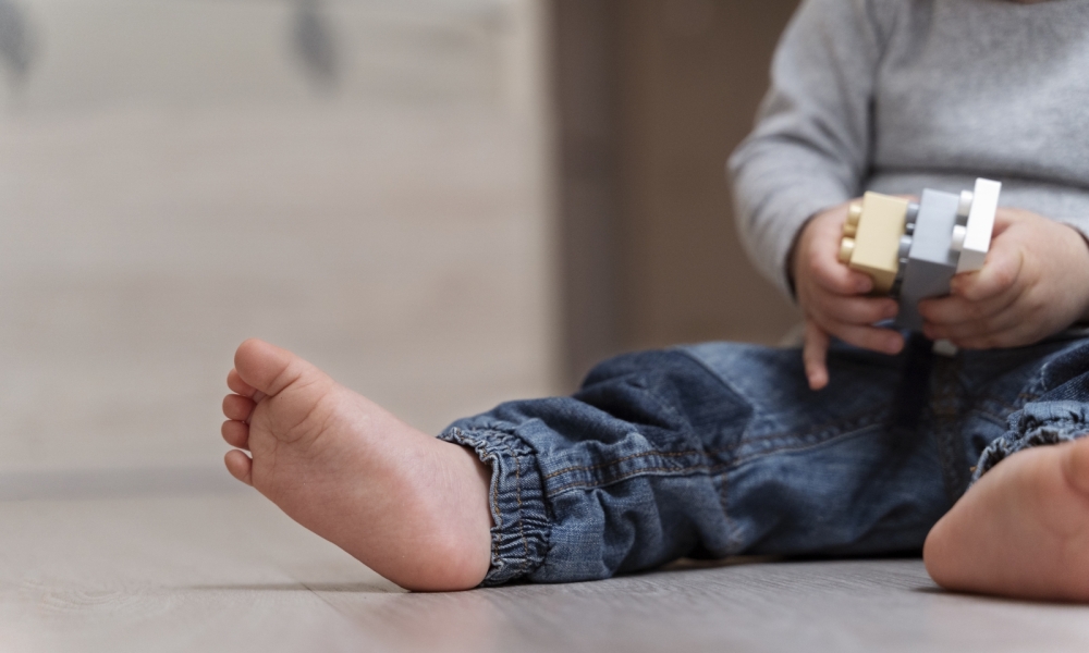 Homem suspeito de abusar sexualmente de bebê de um ano é preso pela Polícia Civil em Tapurah