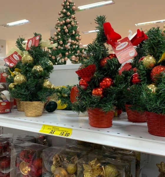 Procon-MT orienta consumidores sobre cuidados com a compra de enfeites de Natal