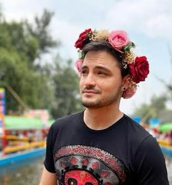 Deputada abre queixa e acusa Felipe Neto de praticar crimes contra ela