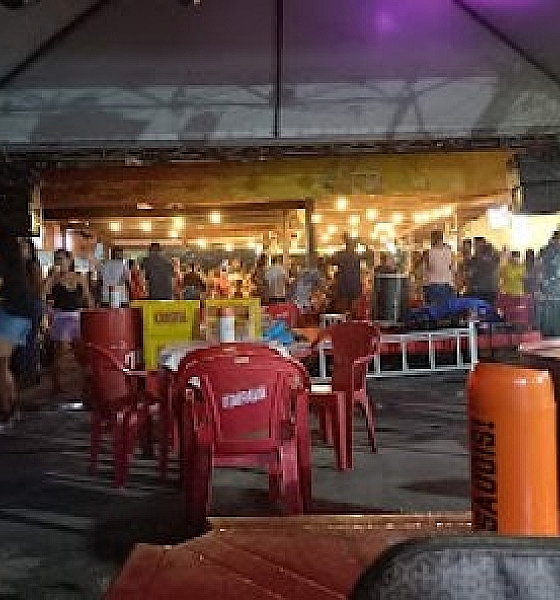 Policial penal saca arma em bar e é presa após confusão em Cuiabá