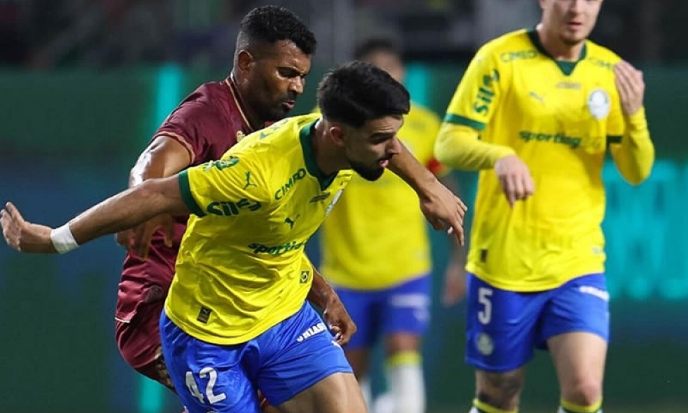 Flaco López enfrenta fase conturbada na reta final antes da decisão da Libertadores  