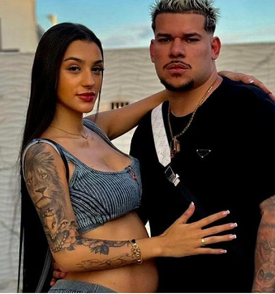 Bia Miranda e Buarque anunciam término após Jenny acionar a polícia