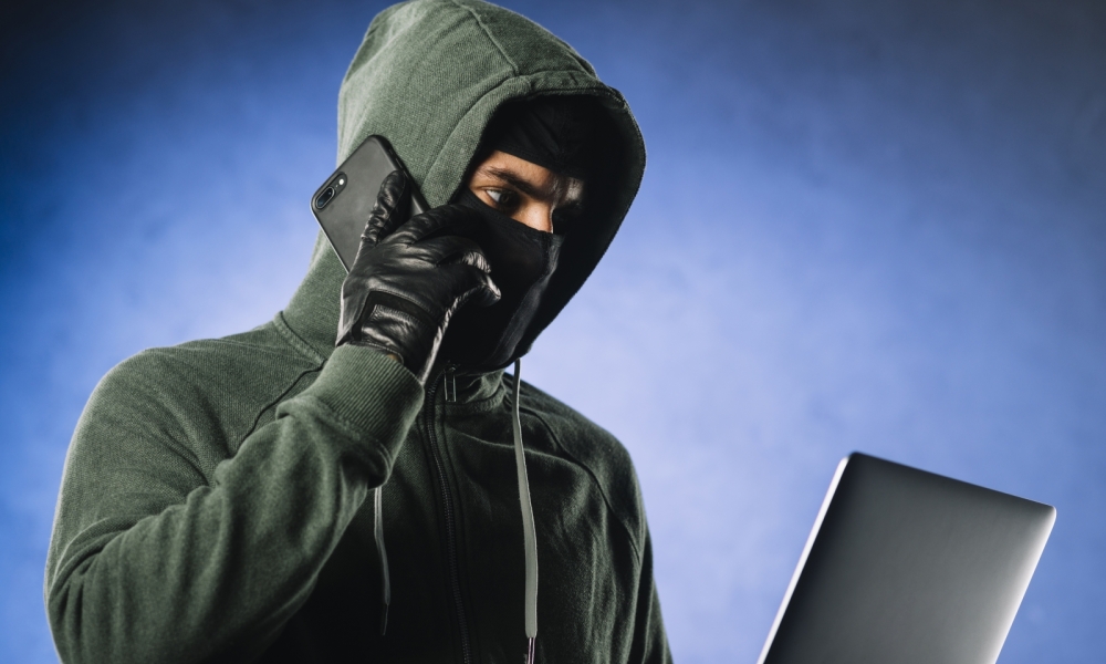 Golpe da falsa central cresce no Brasil: veja como funciona e como se proteger