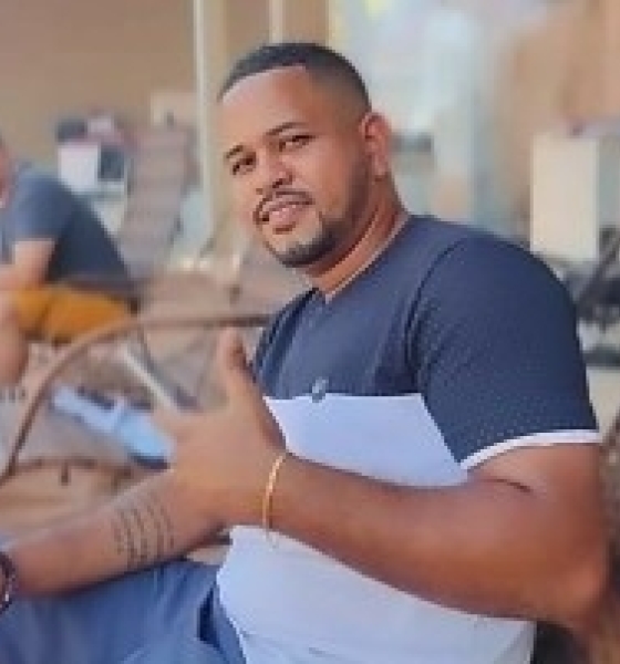 Homem é detido após ataque a adolescente em frente a escola em Várzea Grande