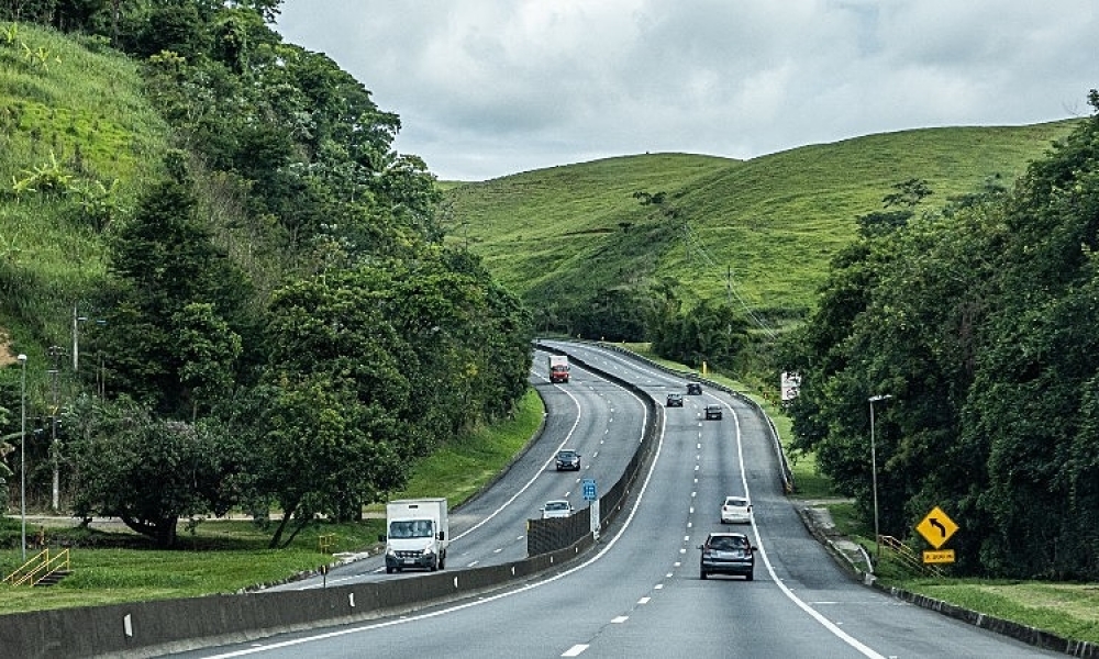 Convocao de paralisao dos caminhoneiros fracassa e circulao segue normal nas estradas
