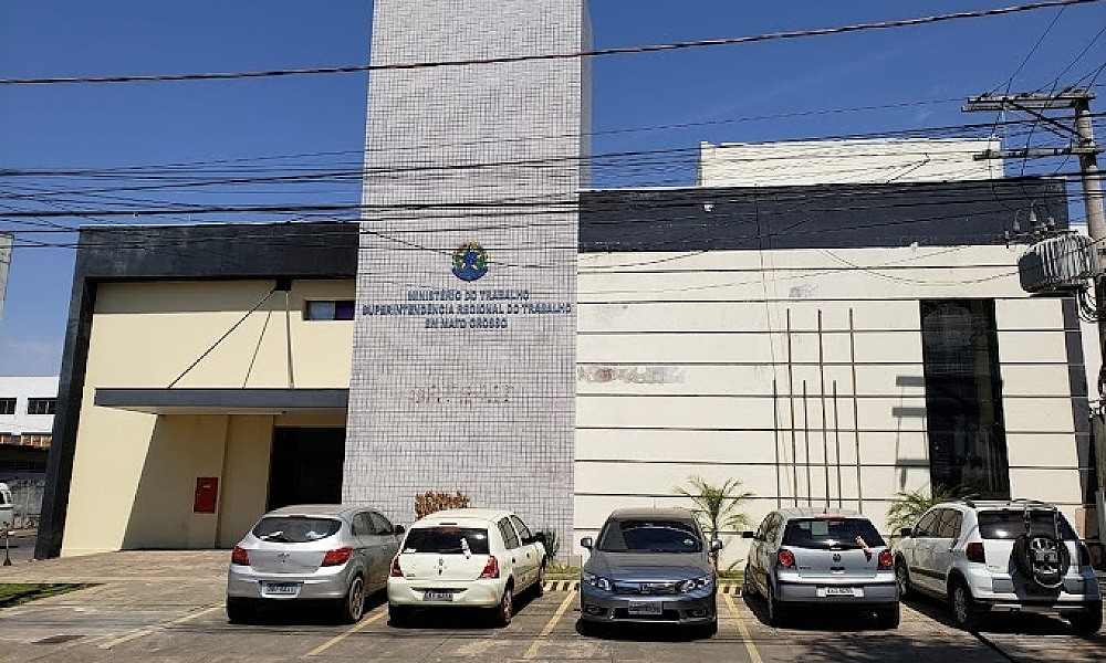 Funcionários do Shopping Popular terão direito a curso de qualificação com bolsa custeada pelo Ministério do Trabalho