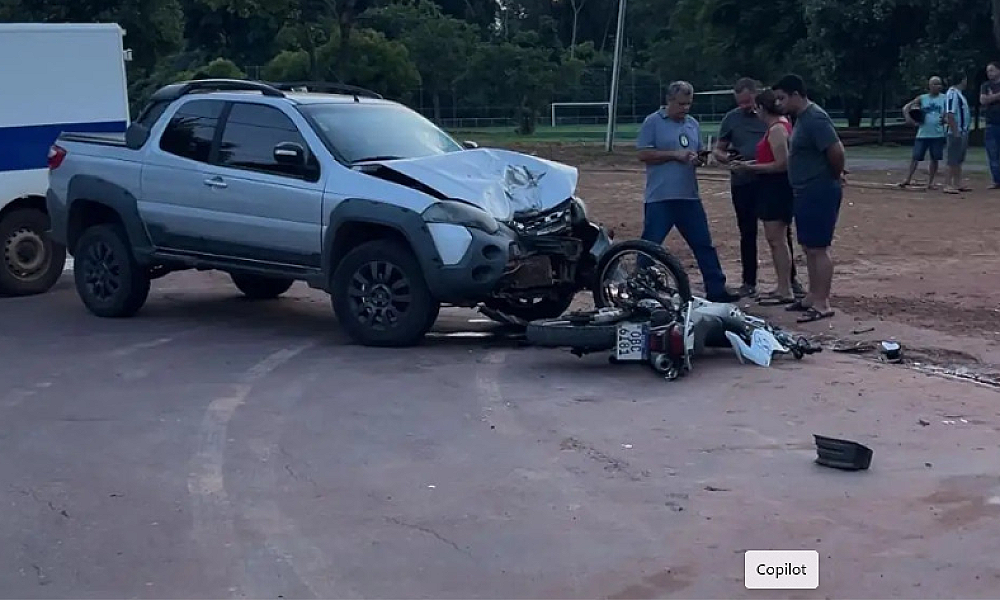 Motociclista de 33 anos morre em colisão com picape em frente ao Parque Florestal em Sinop