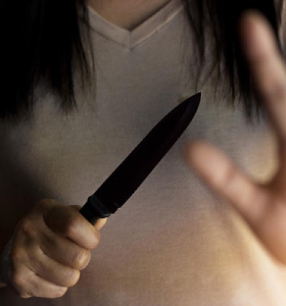 Durante discussão, mulher esfaqueia marido dentro de casa em Nortelândia