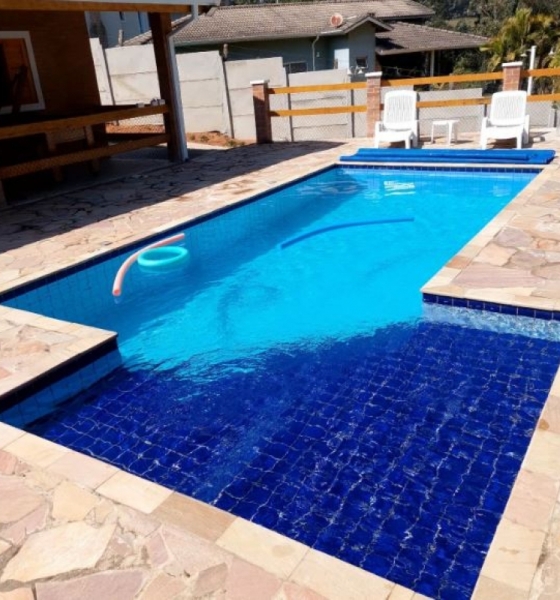 Criança de 3 anos morre após afogamento em piscina durante confraternização em VG