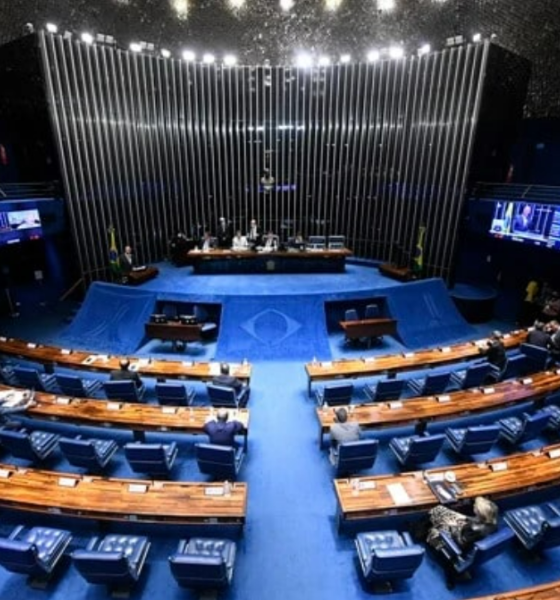 Lei da Ficha Limpa| Senado vota medida que vai favorecer condenados e enfraquecer a lei