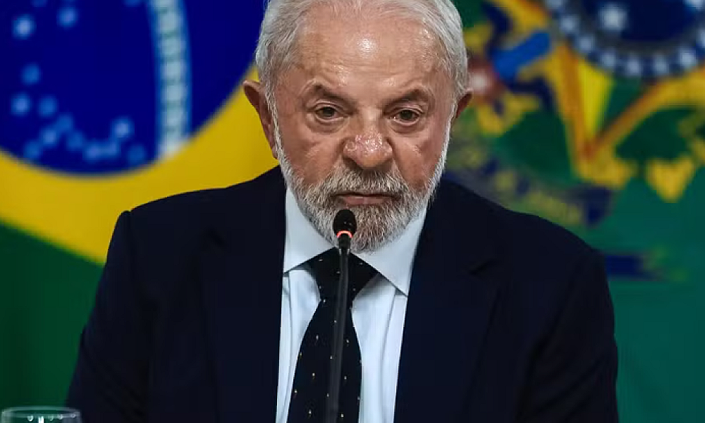 Lula condena ofensiva dos EUA contra a Venezuela e diz que ação rompe limites da diplomacia internacional