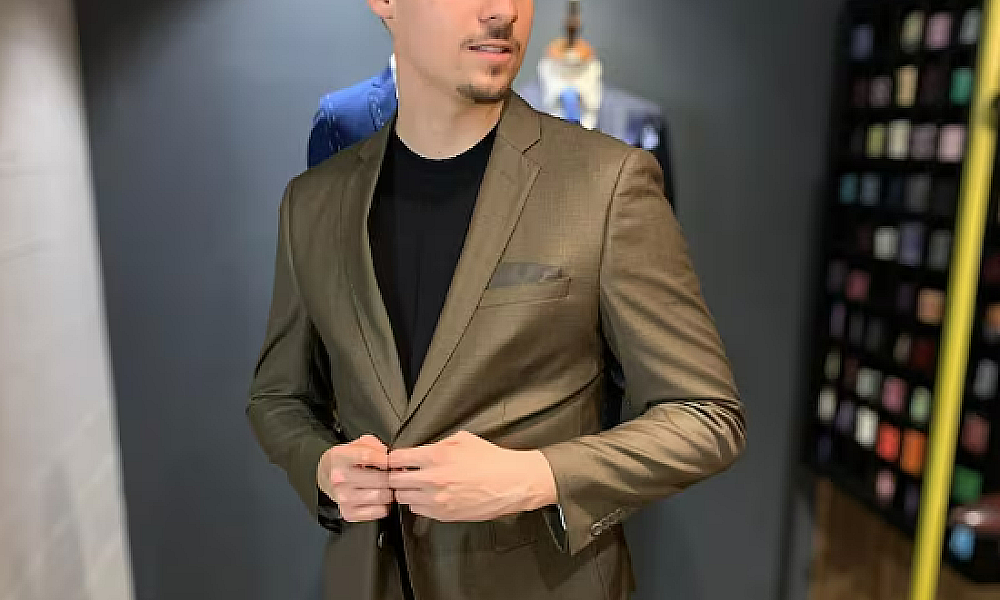 Decisão judicial bloqueia R$ 360 Mil de Jair Renan Bolsonaro em caso de dívida bancária