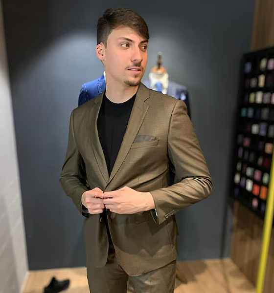 Decisão judicial bloqueia R$ 360 Mil de Jair Renan Bolsonaro em caso de dívida bancária