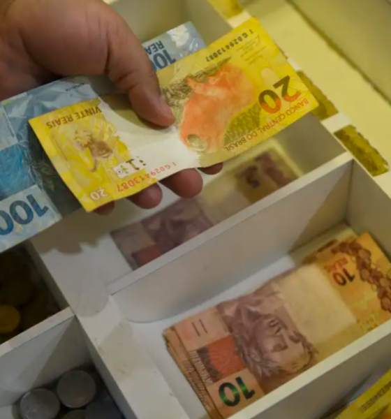 Olimpíada entre escolas leva educação financeira para a sala de aula