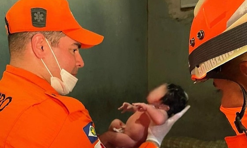 Bebê nasce em casa e bombeiros auxiliam mãe em bairro de Cuiabá