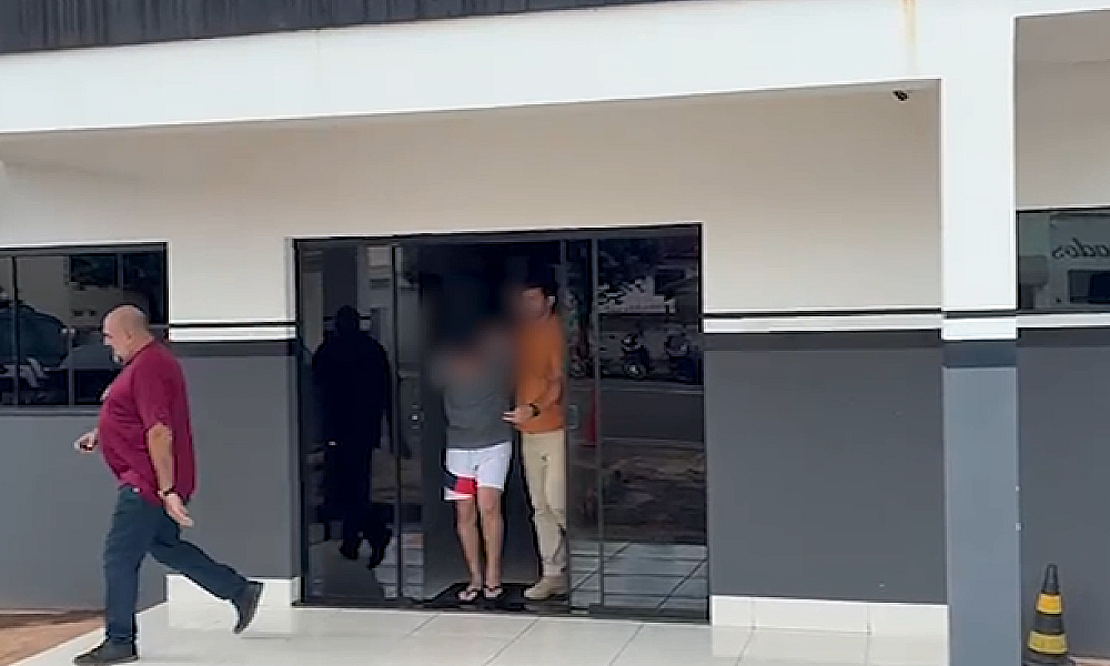 Polícia Civil prende suspeito conhecido como “Da Lua” durante operação contra facção em MT(Vídeo)