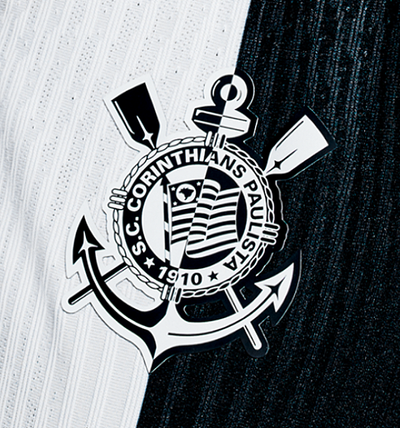 Corinthians lança terceira camisa para a temporada