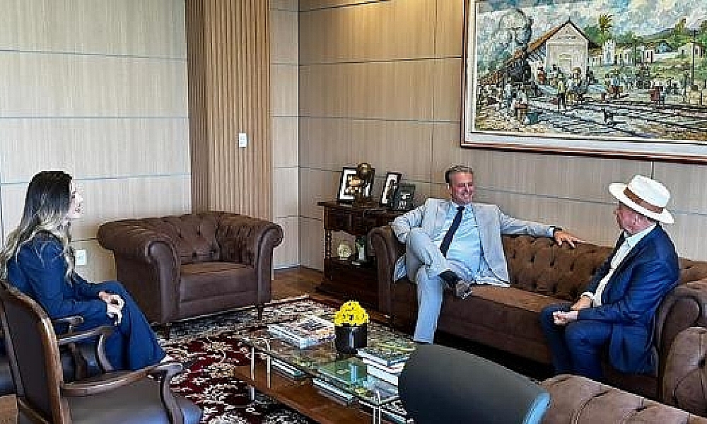 Em Brasília, prefeito de Sinop negocia máquinas e ampliação do Minha Casa, Minha Vida