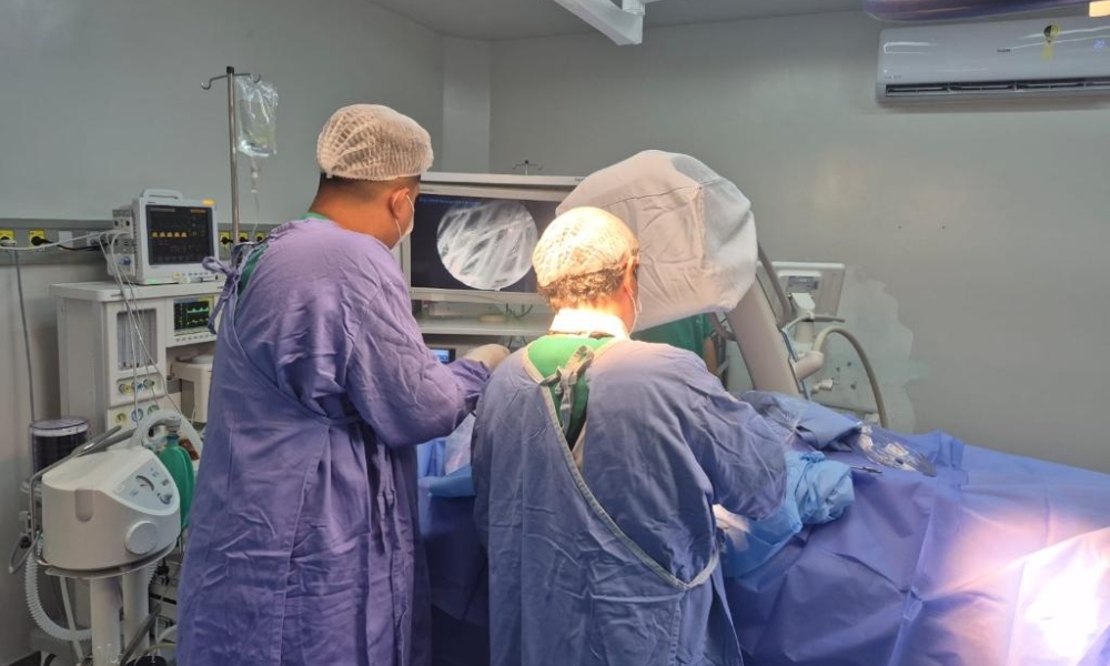 Hospital Regional de Sinop realiza cirurgias de coluna por vídeo biportal