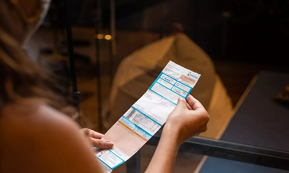 Aneel confirma bandeira verde e garante conta de luz sem reajuste em fevereiro