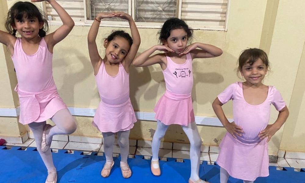 Patrocínio da Secel proporciona aulas de balé, capoeira, karatê, ritmos, natação, jiu-jitsu e treinamento funcional