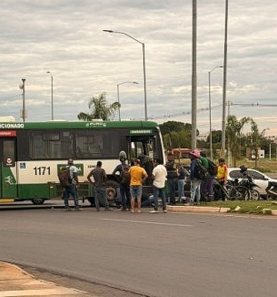 Acidente grave: motociclista é atropelada por ônibus na Estrada da Guia