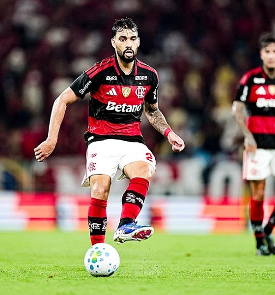 Com Paquetá em campo, Flamengo e Internacional ficam no empate na reestreia do meia