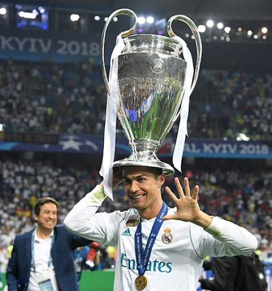 Cristiano Ronaldo ganha prêmio especial por feitos na Champions League