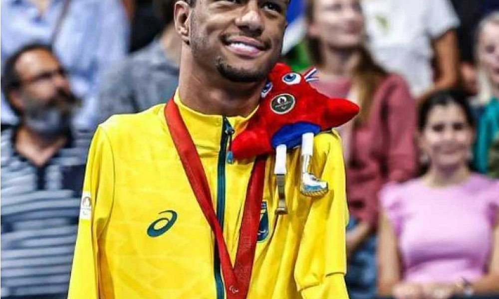 Gabrielzinho conquista primeiro ouro do Brasil na Paralimpíada de Paris