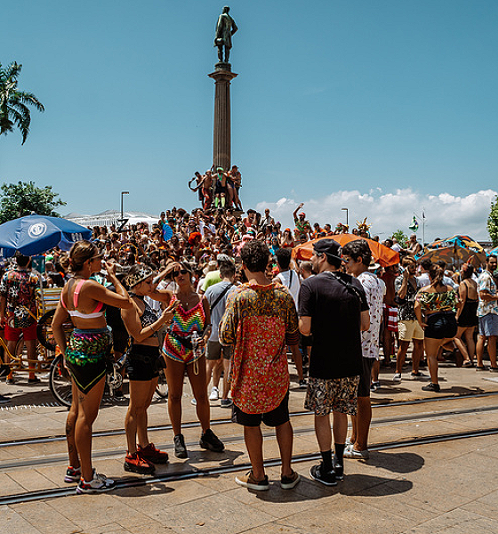 Alimentação equilibrada ajuda foliões a manter energia e saúde durante o Carnaval
