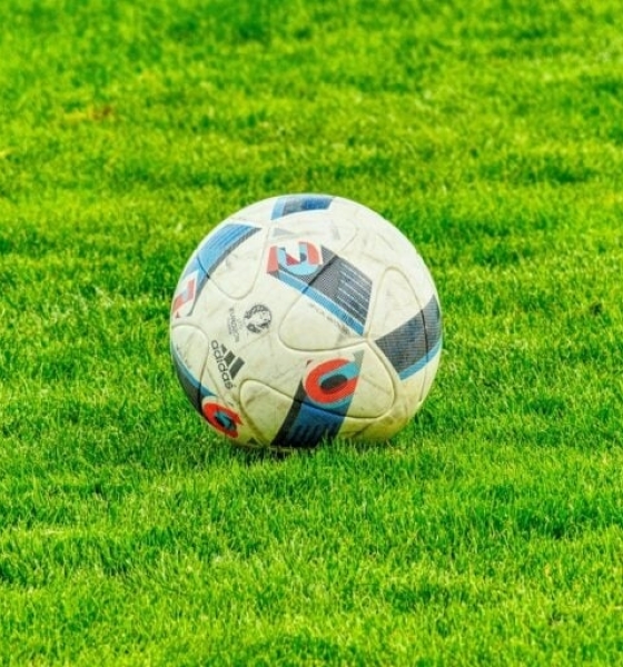 Domingo de cl�ssicos e decis�es: veja a agenda completa do futebol neste 15 de fevereiro