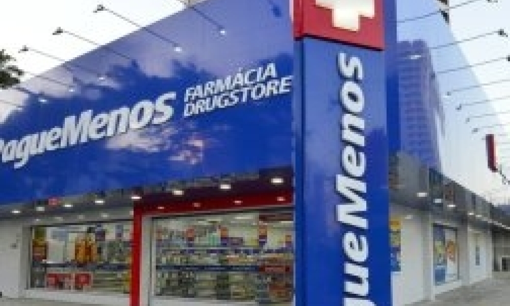 Confusão em farmácia termina com funcionária agredida e duas mulheres presas em Cuiabá