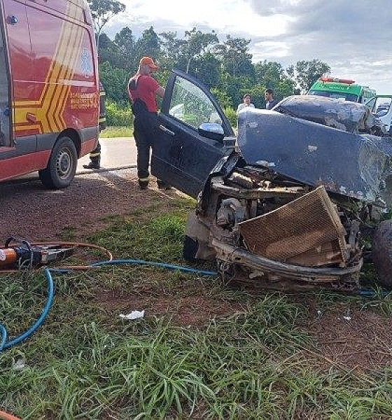 Colisão entre três veículos deixa motorista morto na MT-320, em Colíder