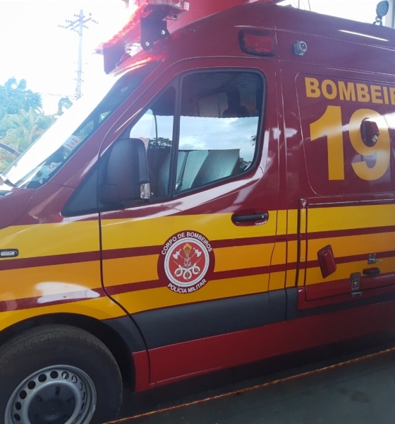 Criança de 1 ano fica ferida após derramar chá quente sobre o corpo em MT