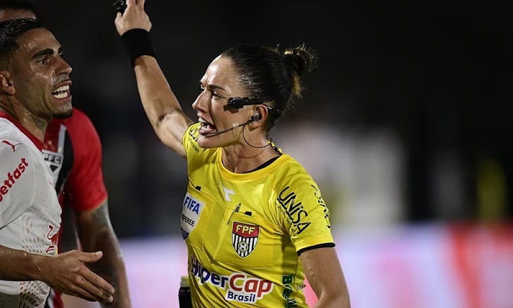 Após episódio de machismo em partida, Daiane Muniz é escalada para apitar Palmeiras x São Paulo