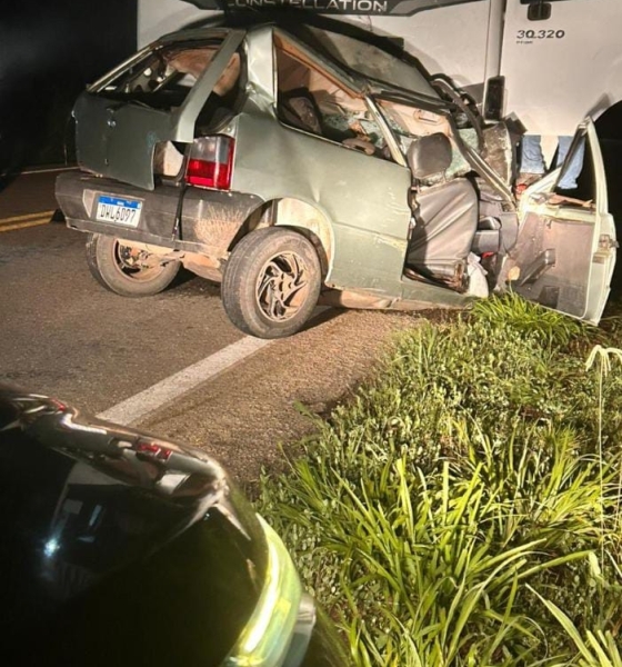 Motorista de 55 anos morre em colisão frontal entre carro e caminhão em rodovia de MT